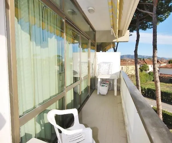 Leopardi Ξενοδοχείο *