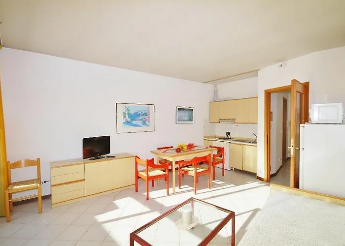 Leopardi ホテル *